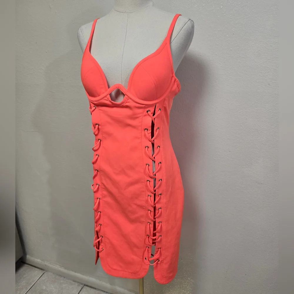 House of CB size large
